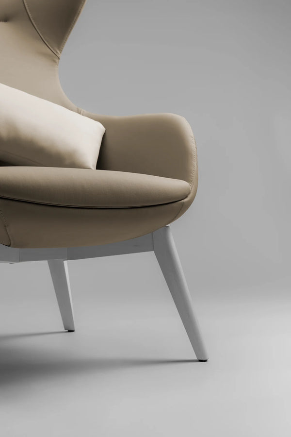 Restaurant Upholstery, Specified Right: Abrasion, Cleaning, Fire and Design